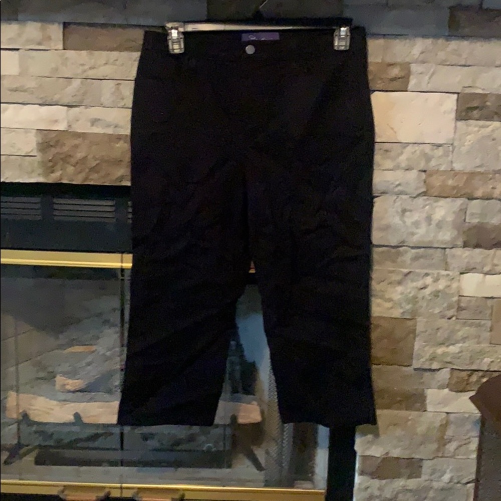 Very cute capris!